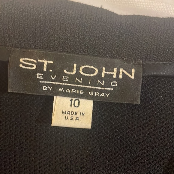 ST. JOHN EVENING by Marie Gray classic Santana knit sweater w/Rhinestone buttons - Picture 3 of 6